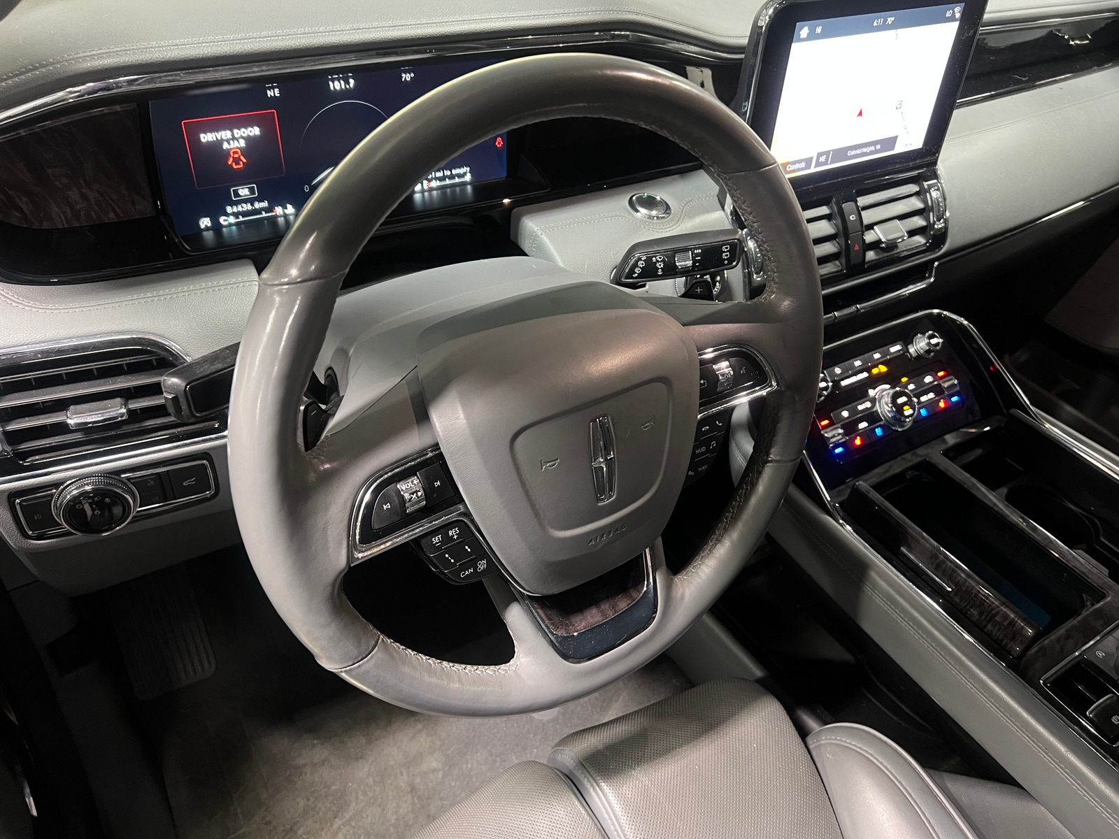 Thumbnail: 2018 Lincoln Navigator - 4