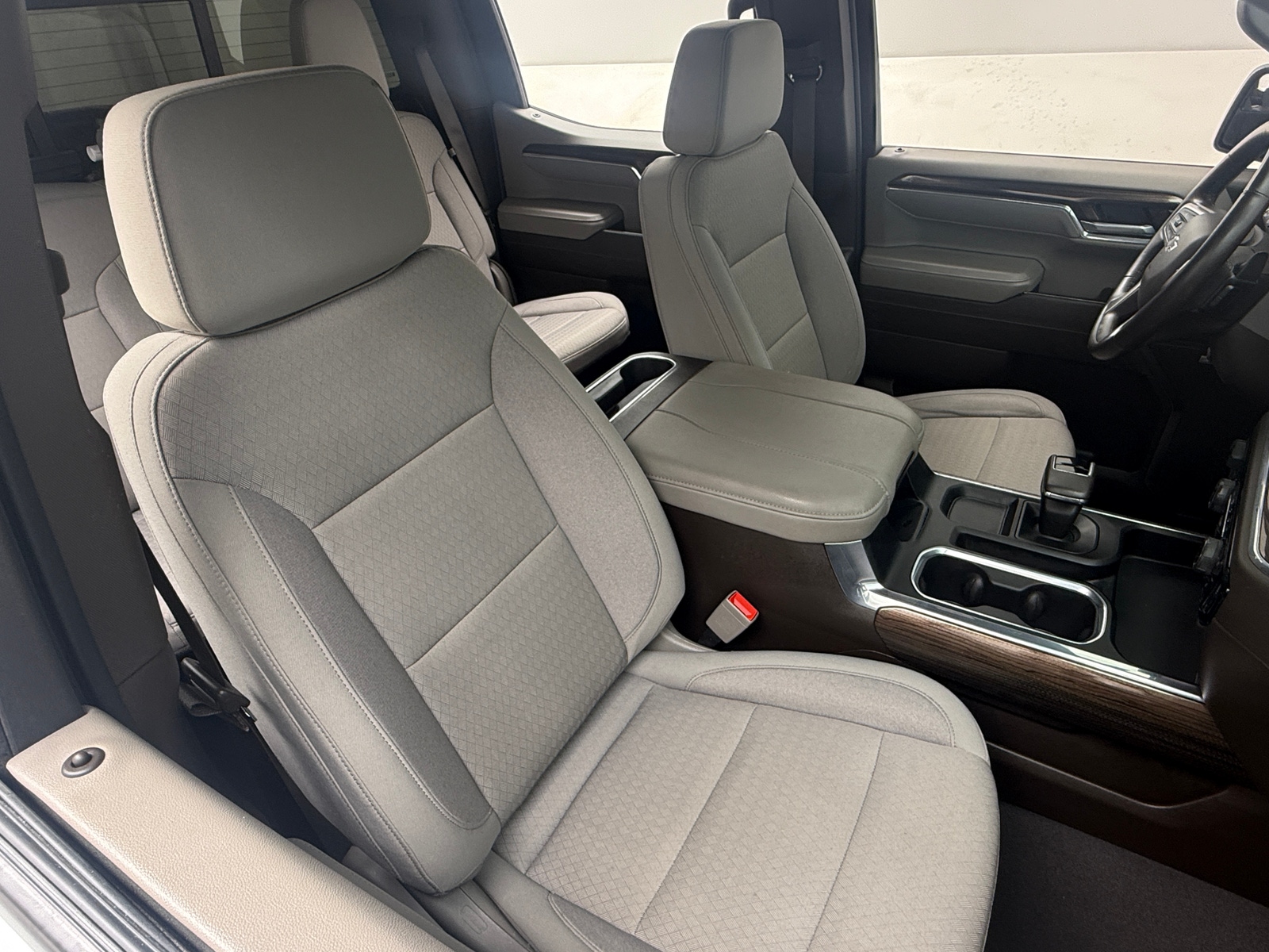 Thumbnail: 2024 Chevrolet Silverado 1500 - 2