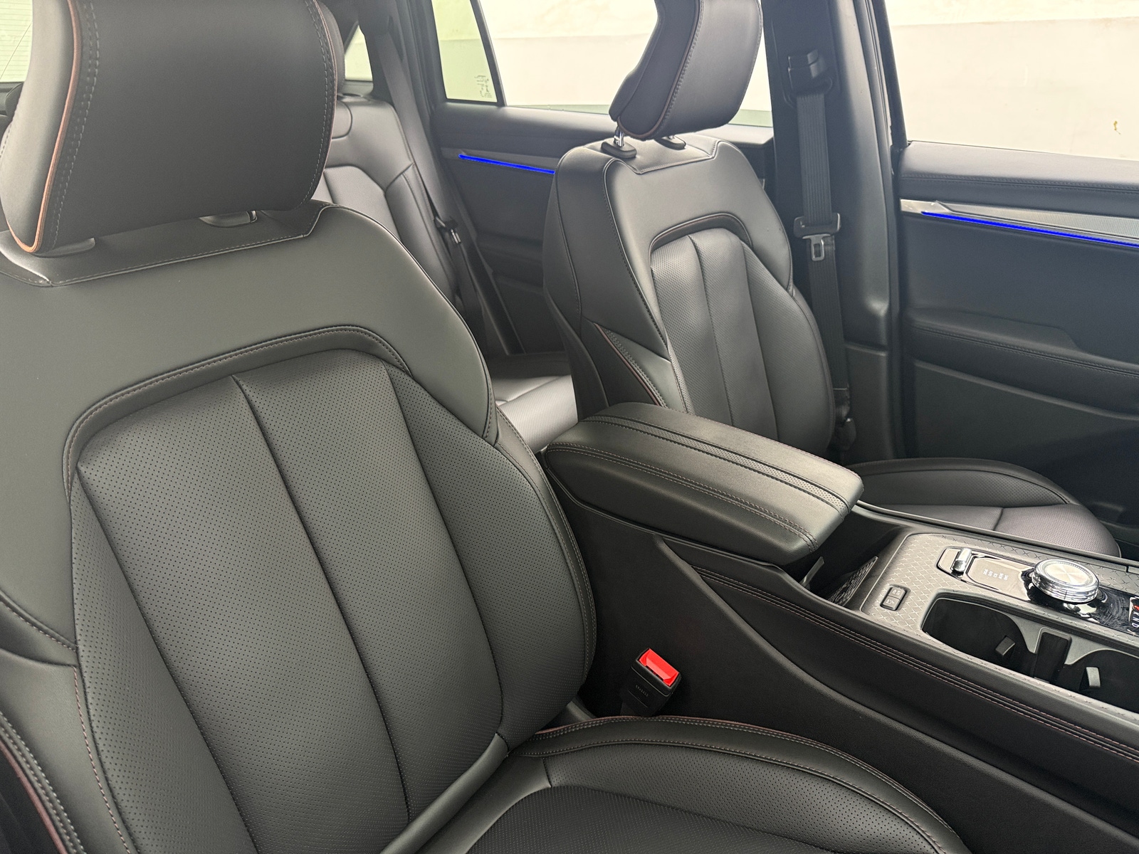 Thumbnail: 2024 Jeep Wagoneer S - 2