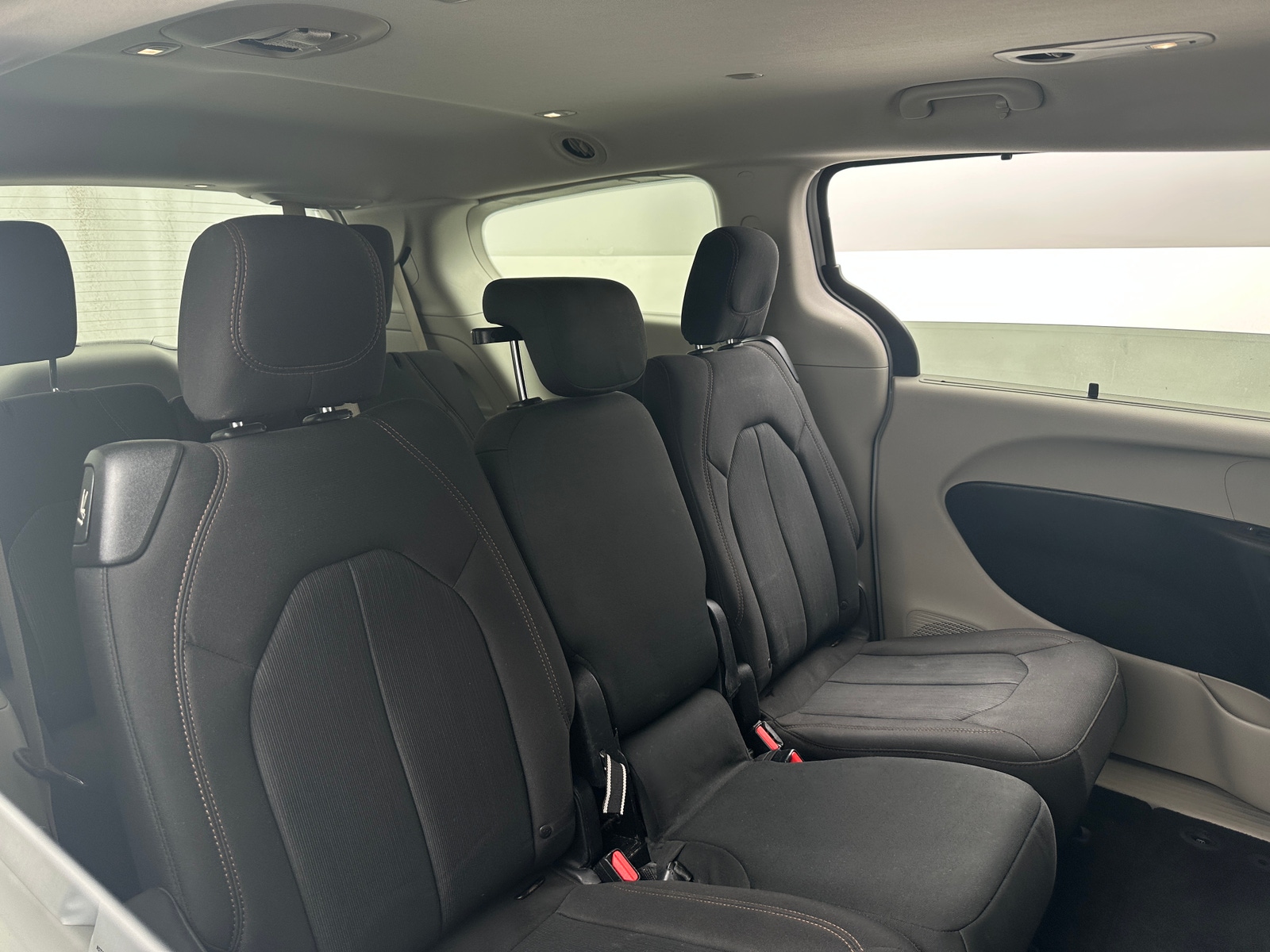 Thumbnail: 2018 Chrysler Pacifica - 6