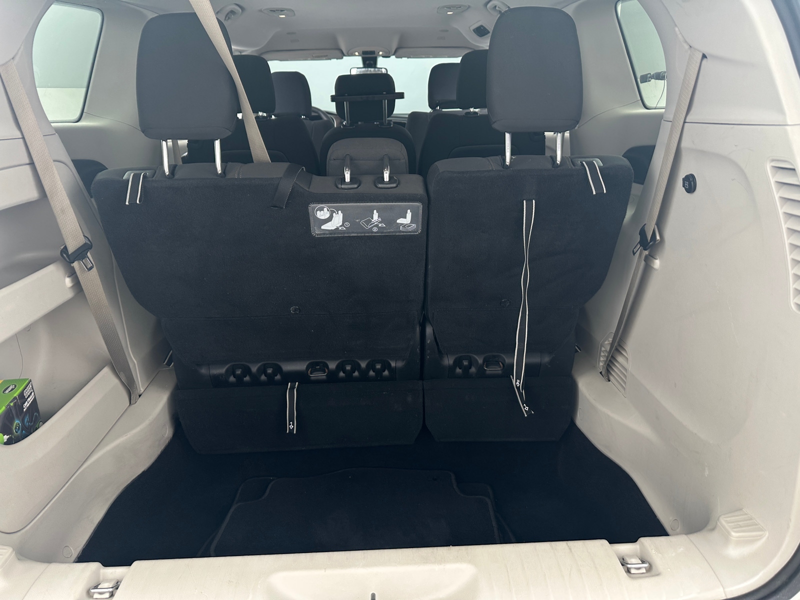 Thumbnail: 2018 Chrysler Pacifica - 7