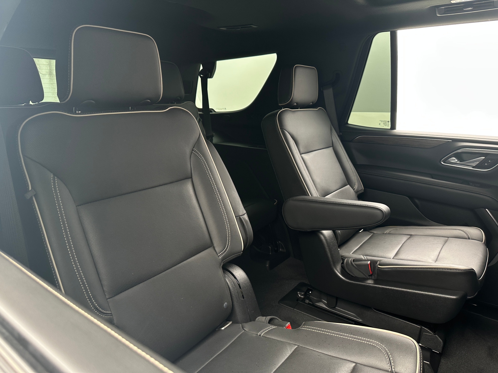 Thumbnail: 2021 Chevrolet Tahoe - 5