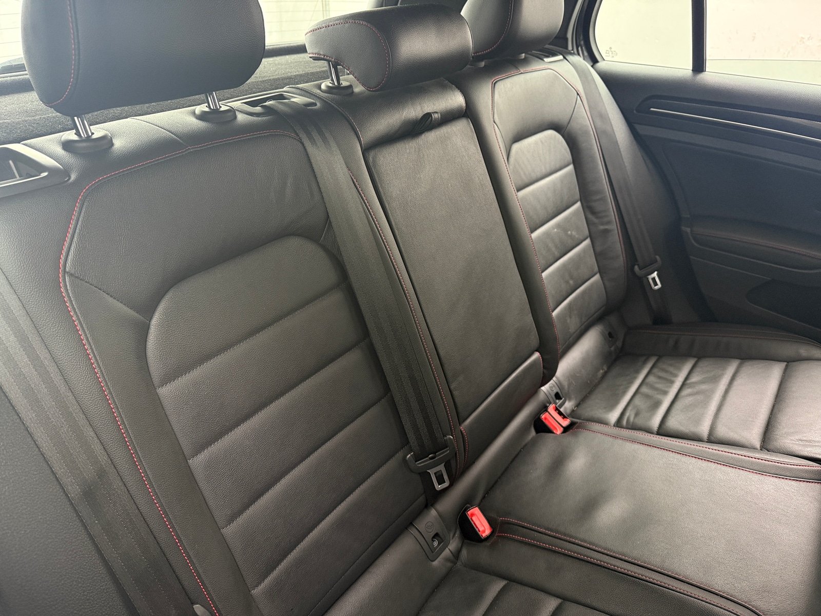 Thumbnail: 2017 Volkswagen Golf - 6