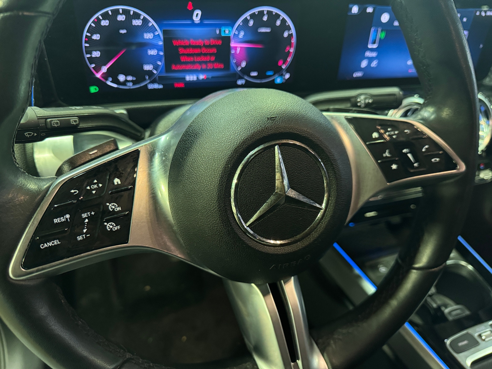 Thumbnail: 2024 Mercedes-Benz GLB - 4