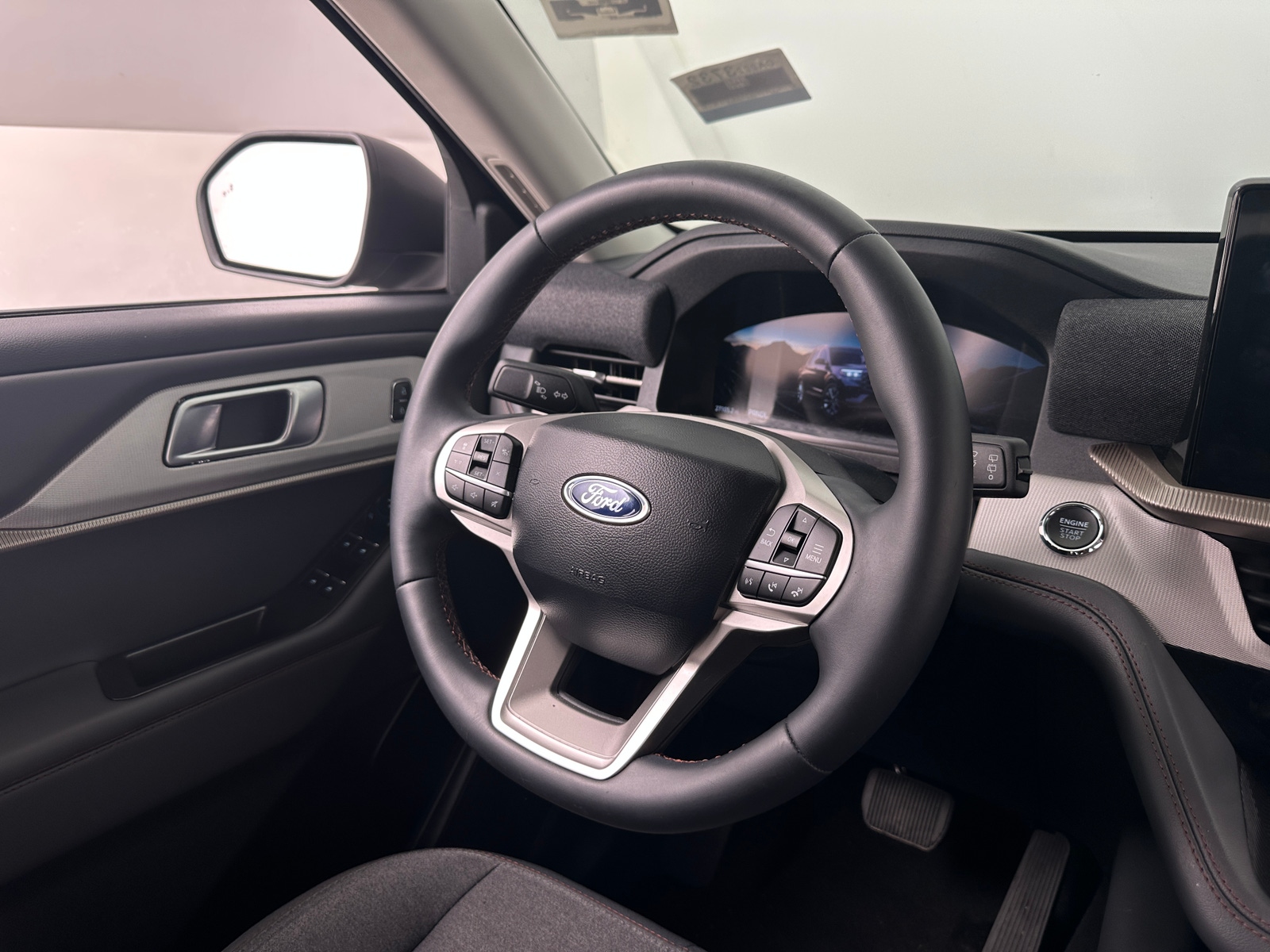 Thumbnail: 2025 Ford Explorer - 5