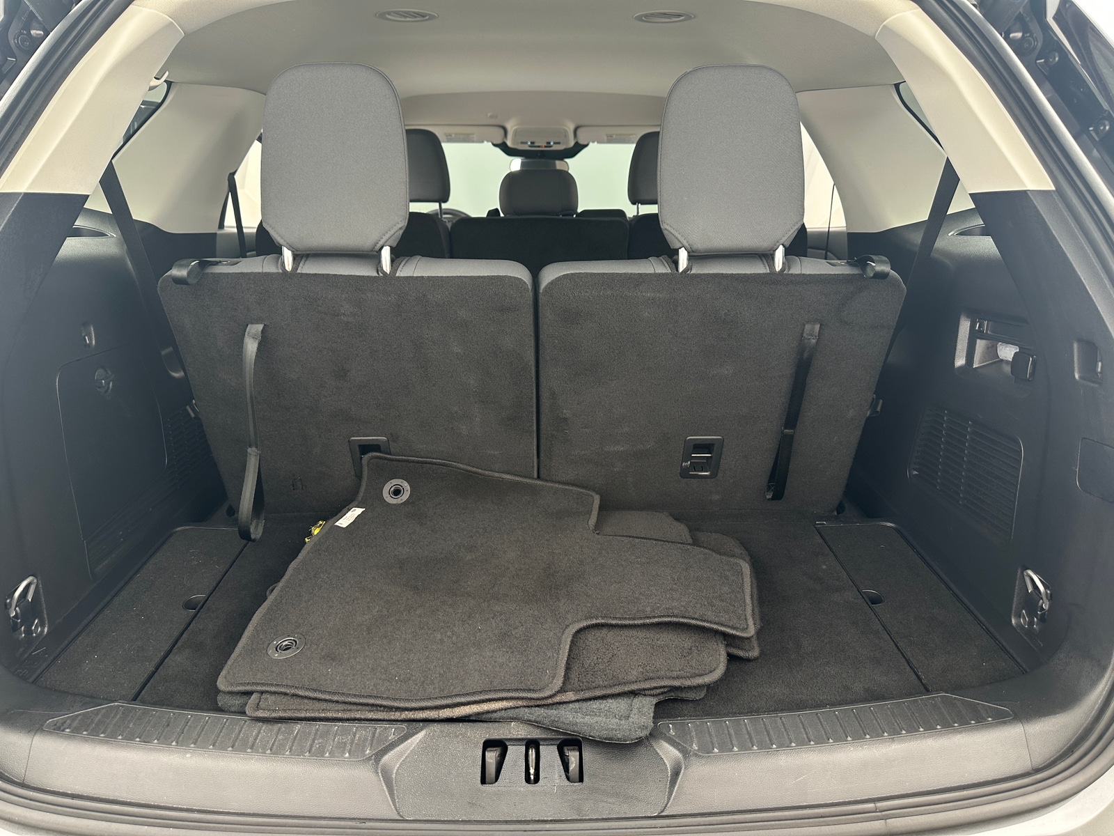 Thumbnail: 2025 Ford Explorer - 7