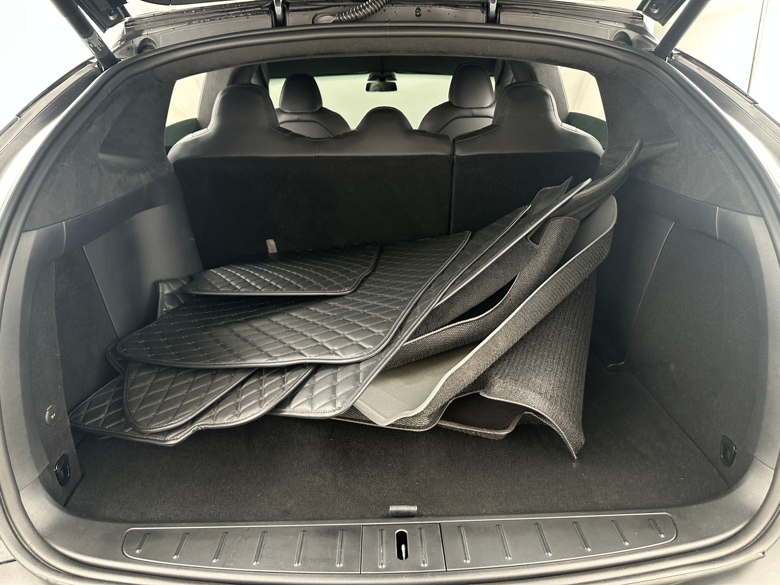 Thumbnail: 2020 Tesla Model X - 6