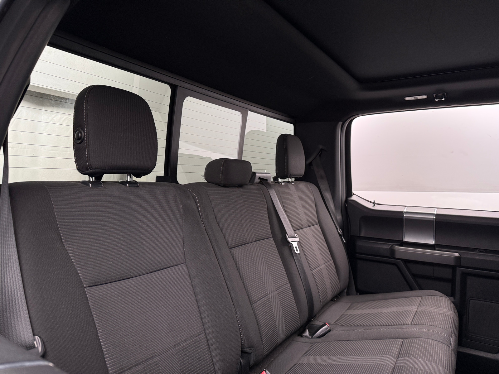 Thumbnail: 2017 Ford Econoline - 6