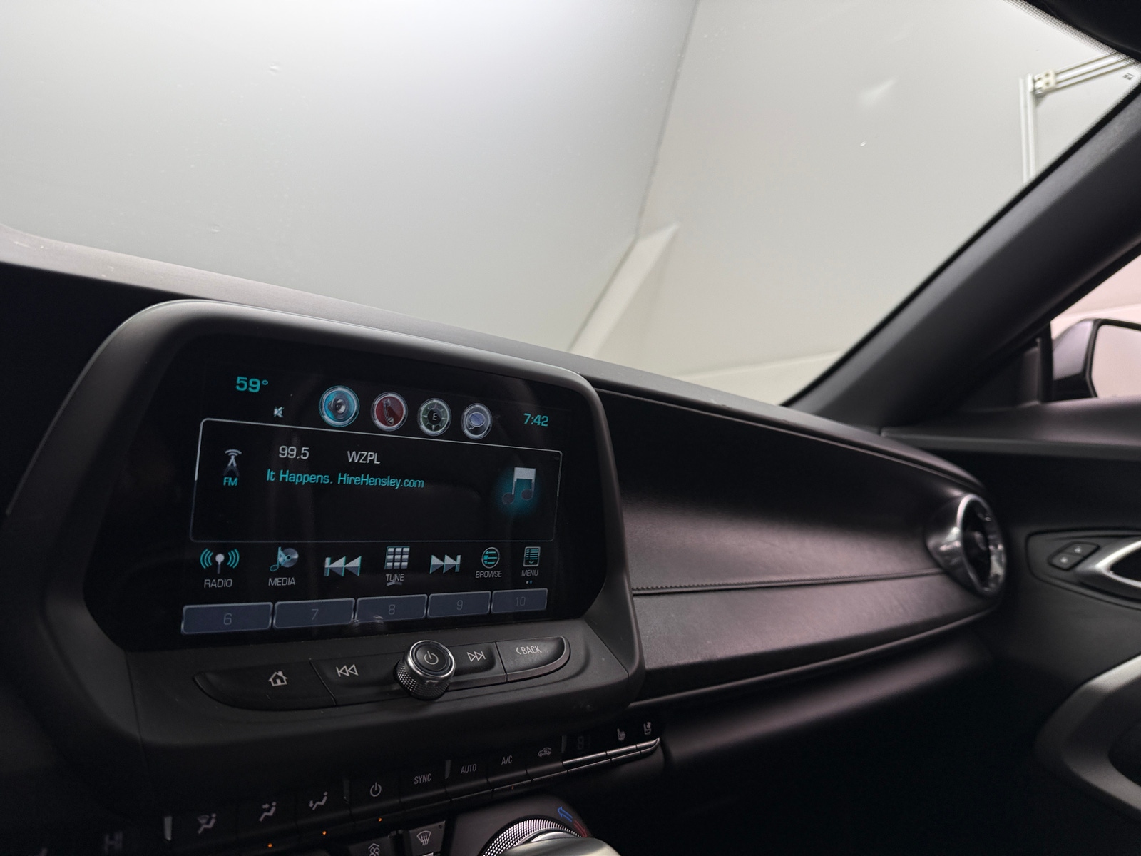 Thumbnail: 2017 Chevrolet Camaro - 2