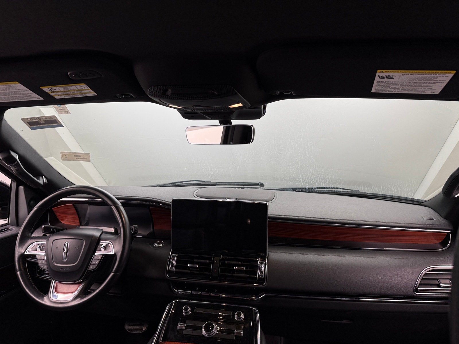 Thumbnail: 2024 Lincoln Navigator L - 2