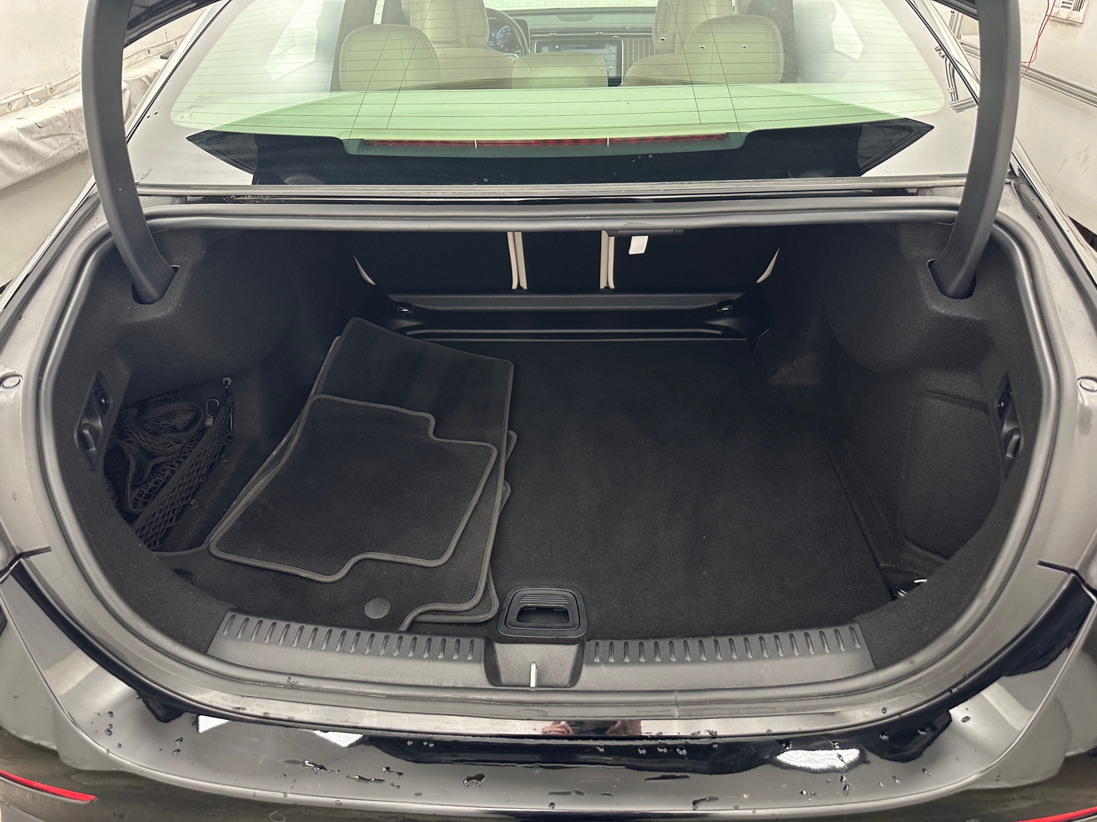 Thumbnail: 2025 Mercedes-Benz E-Class - 6