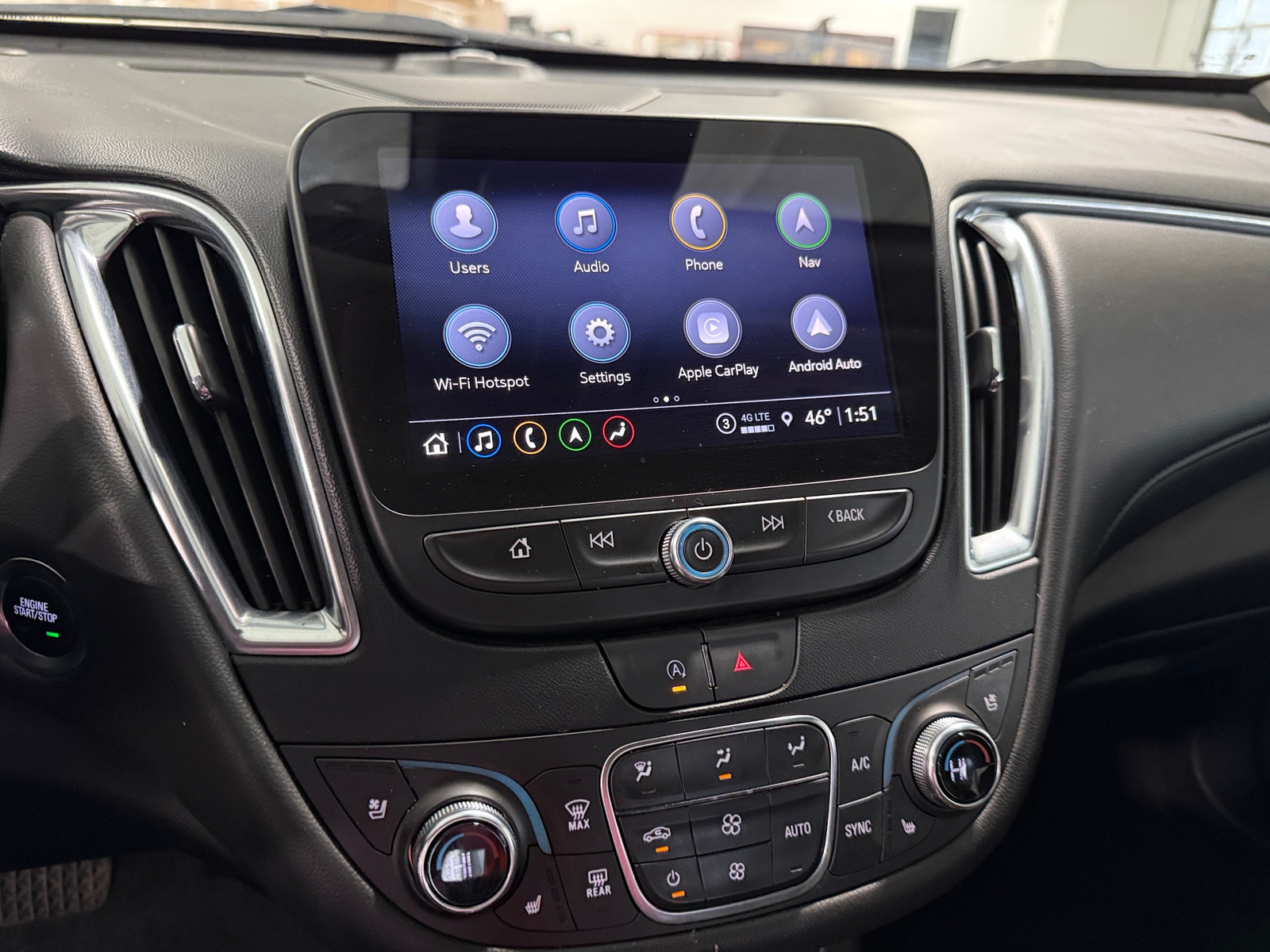 Thumbnail: 2024 Chevrolet Malibu - 3