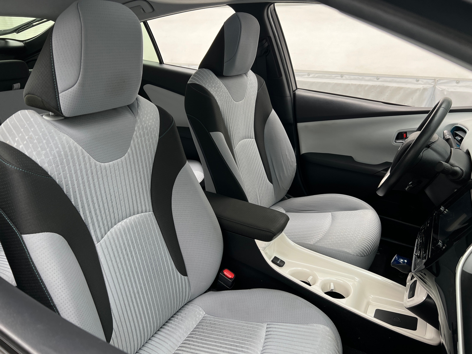 Thumbnail: 2017 Toyota Prius - 2