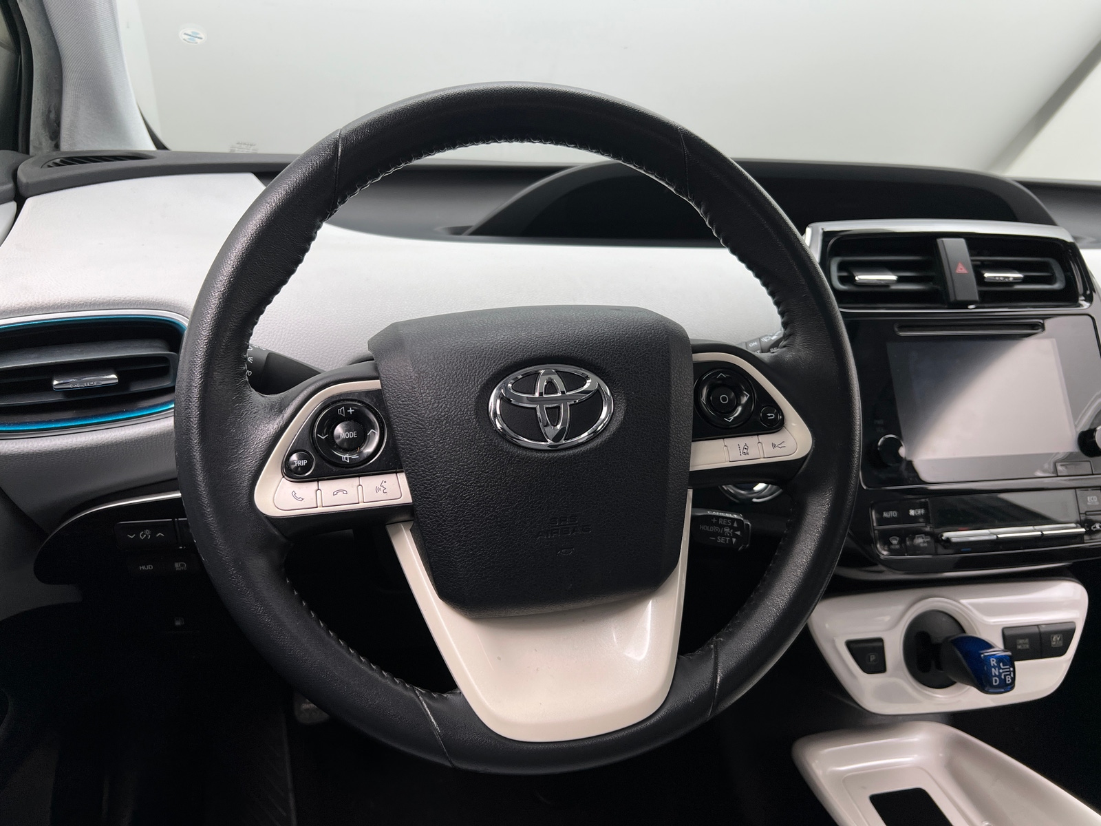 Thumbnail: 2017 Toyota Prius - 5