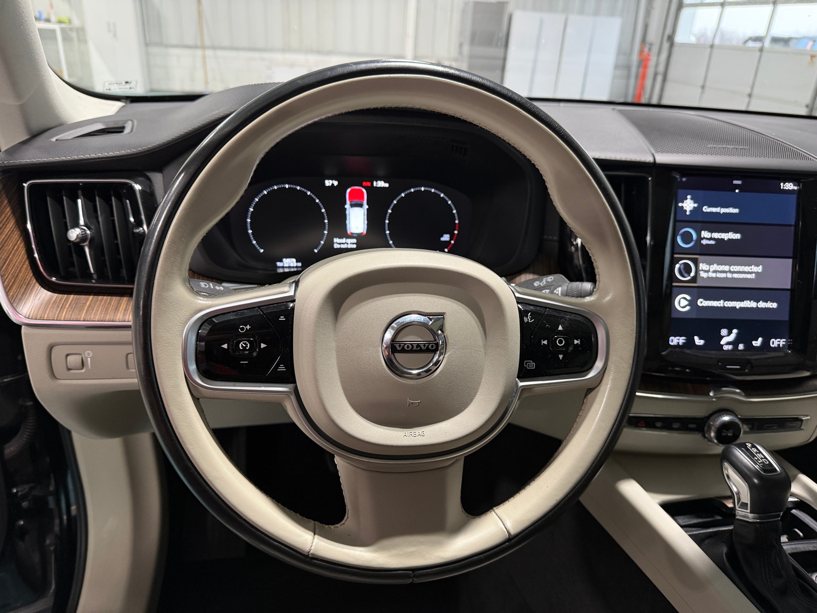 Thumbnail: 2020 Volvo XC60 - 4