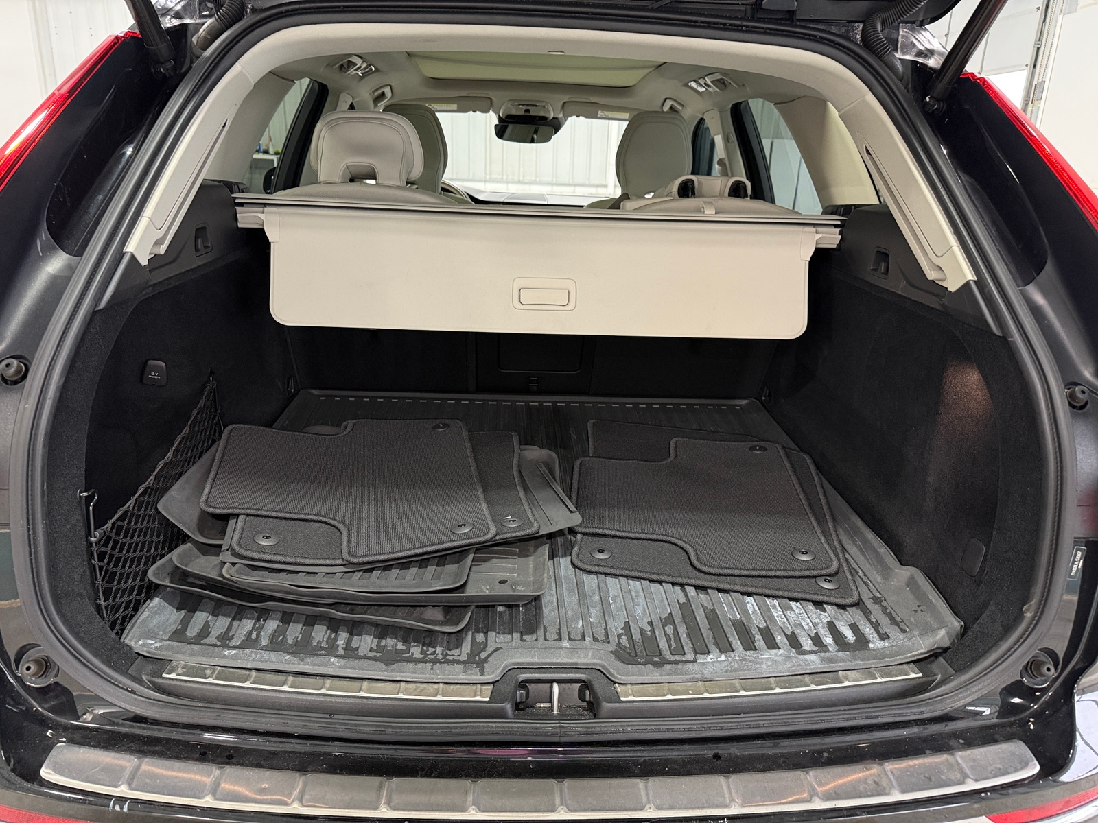 Thumbnail: 2020 Volvo XC60 - 6