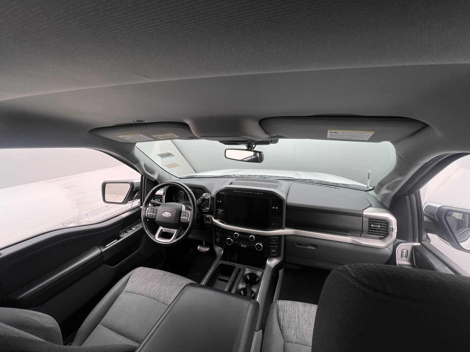 Thumbnail: 2022 Ford Econoline - 3