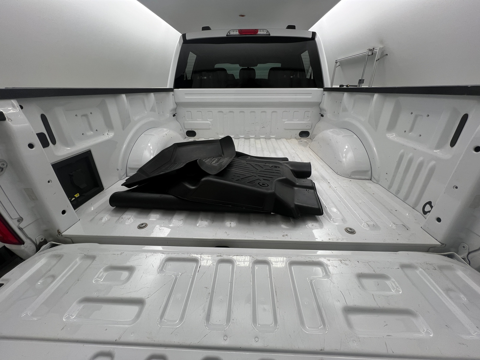 Thumbnail: 2022 Ford Econoline - 7