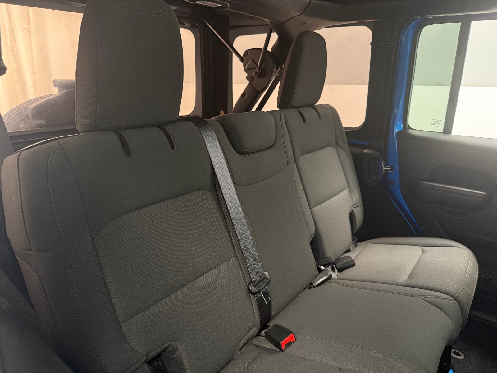 Thumbnail: 2022 Jeep Wrangler - 6