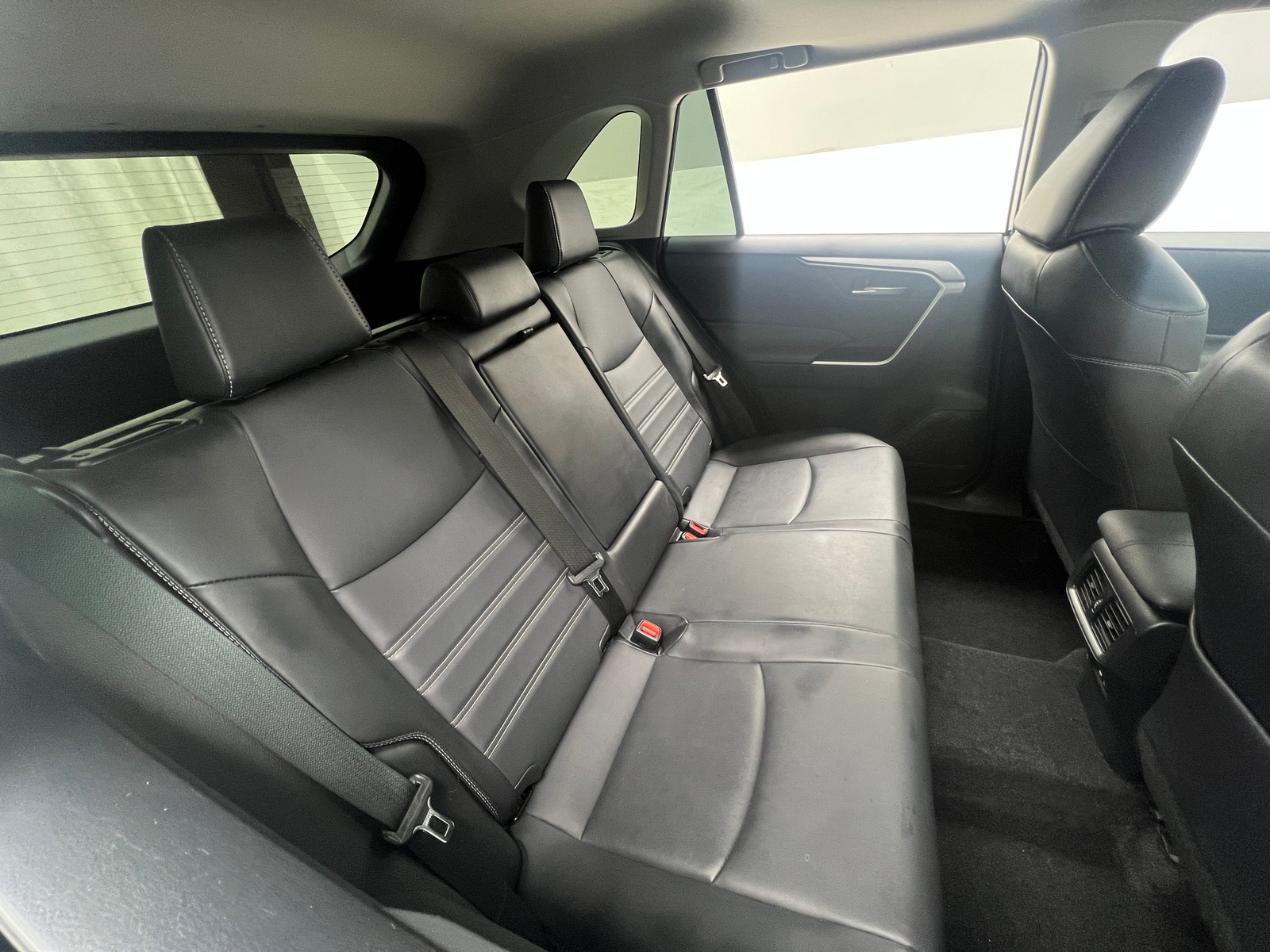 Thumbnail: 2022 Toyota RAV4 - 5