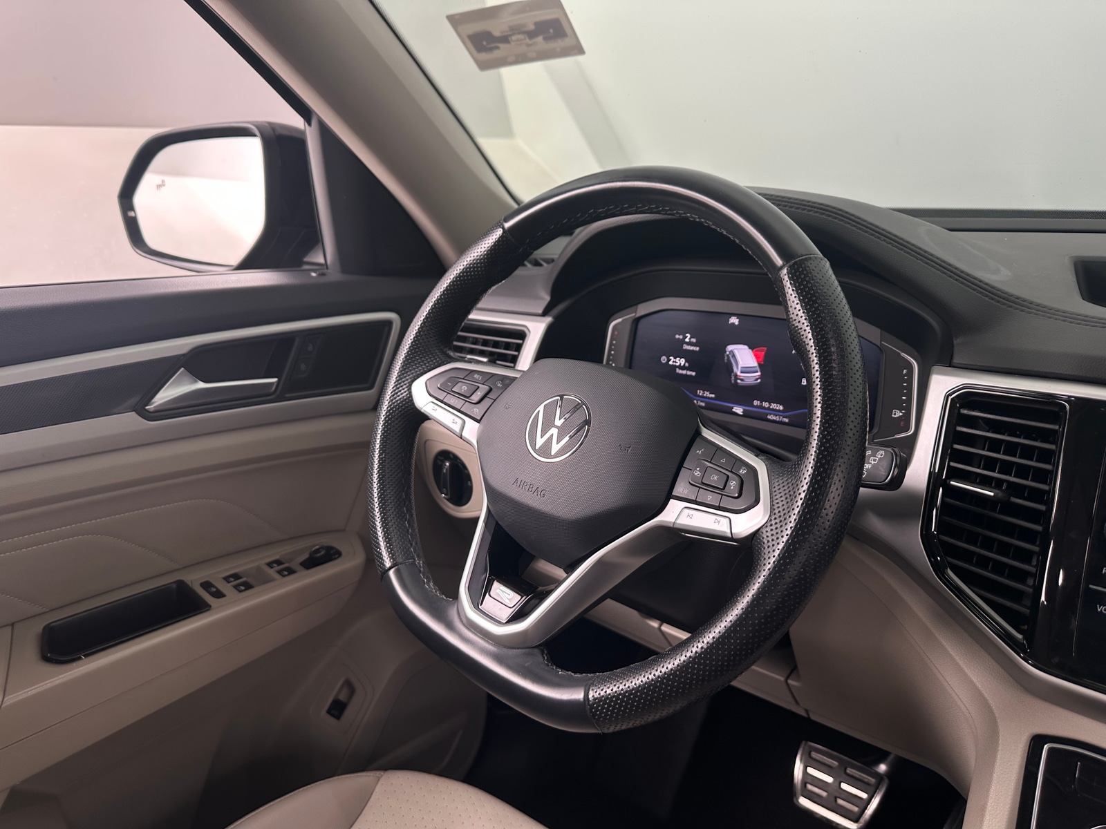 Thumbnail: 2023 Volkswagen Atlas - 4