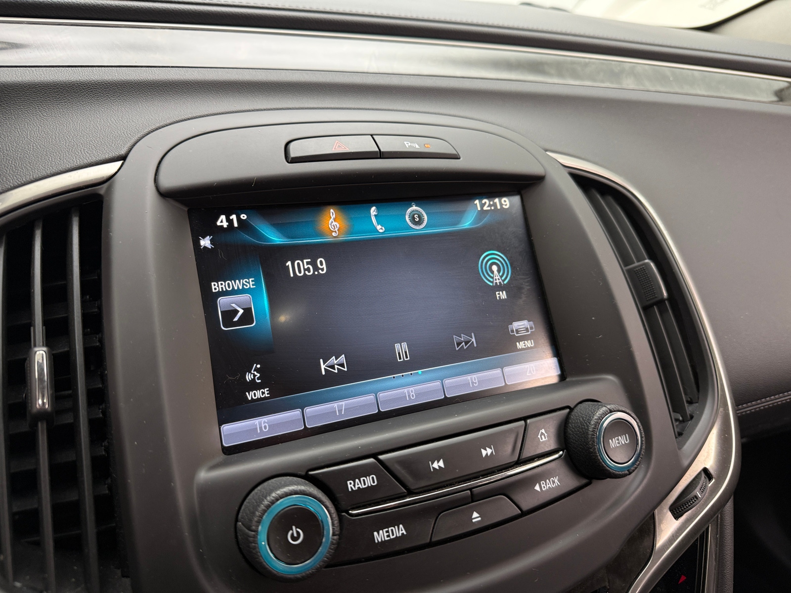 Thumbnail: 2015 Buick LaCrosse - 3