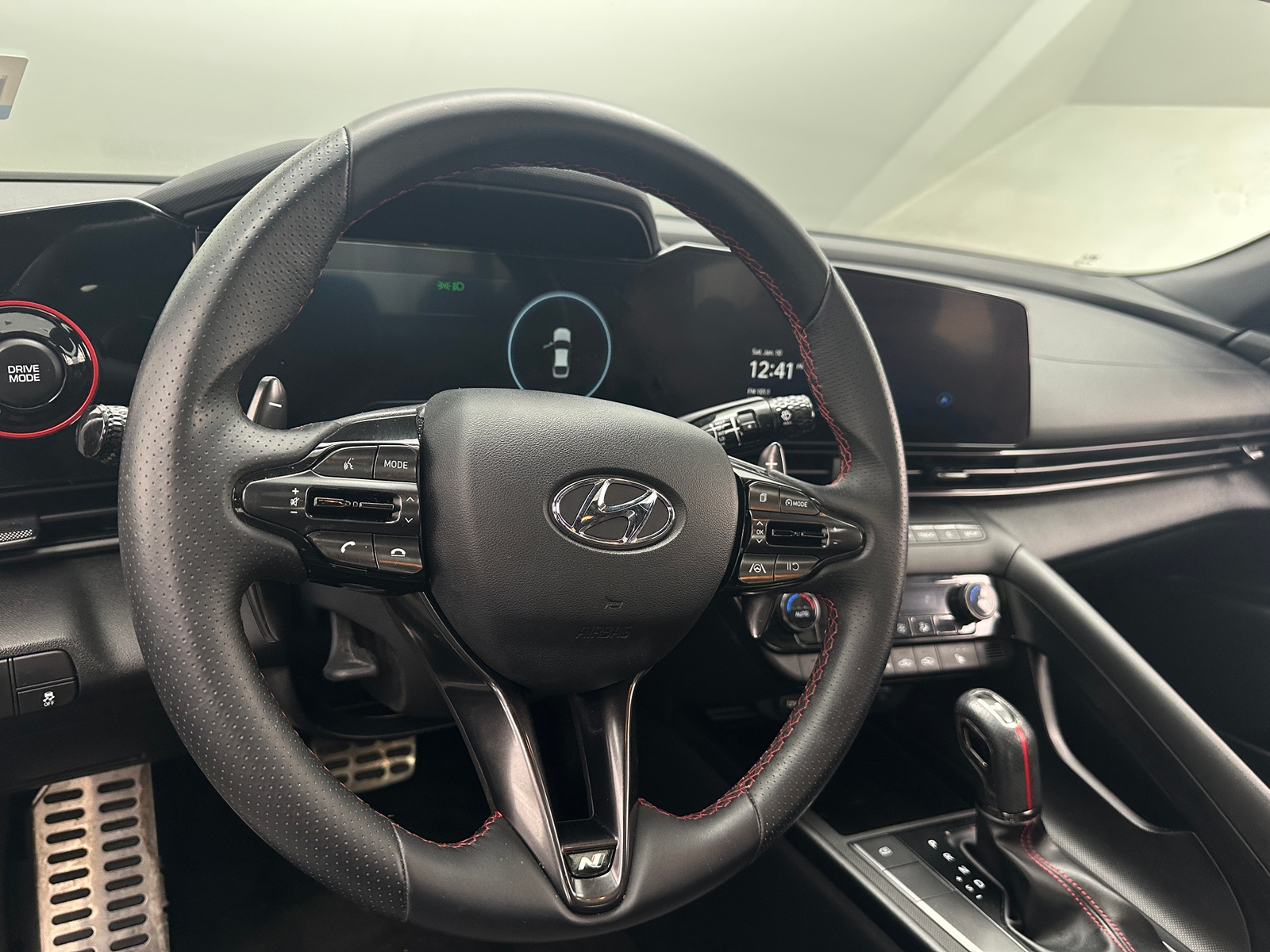 Thumbnail: 2023 Hyundai Elantra - 4