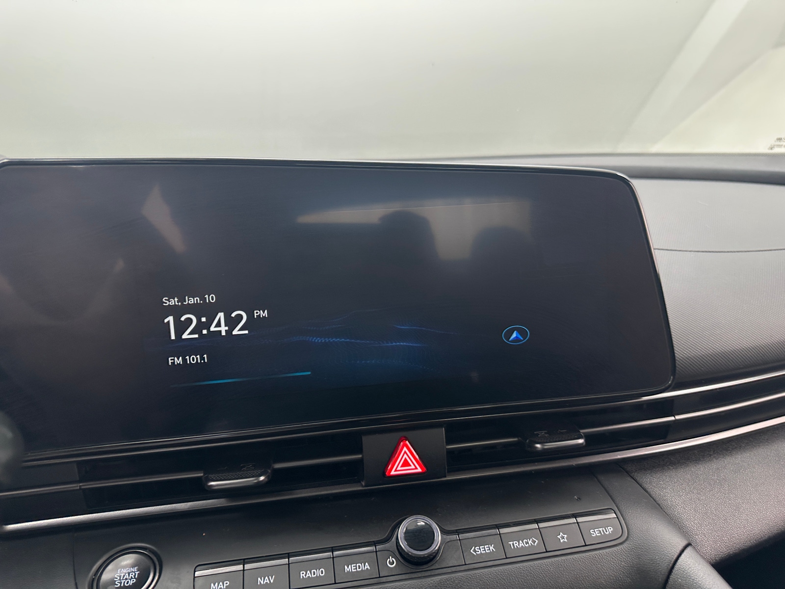 Thumbnail: 2023 Hyundai Elantra - 3