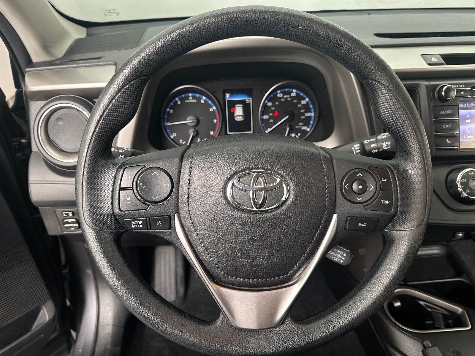 Thumbnail: 2017 Toyota RAV4 - 5