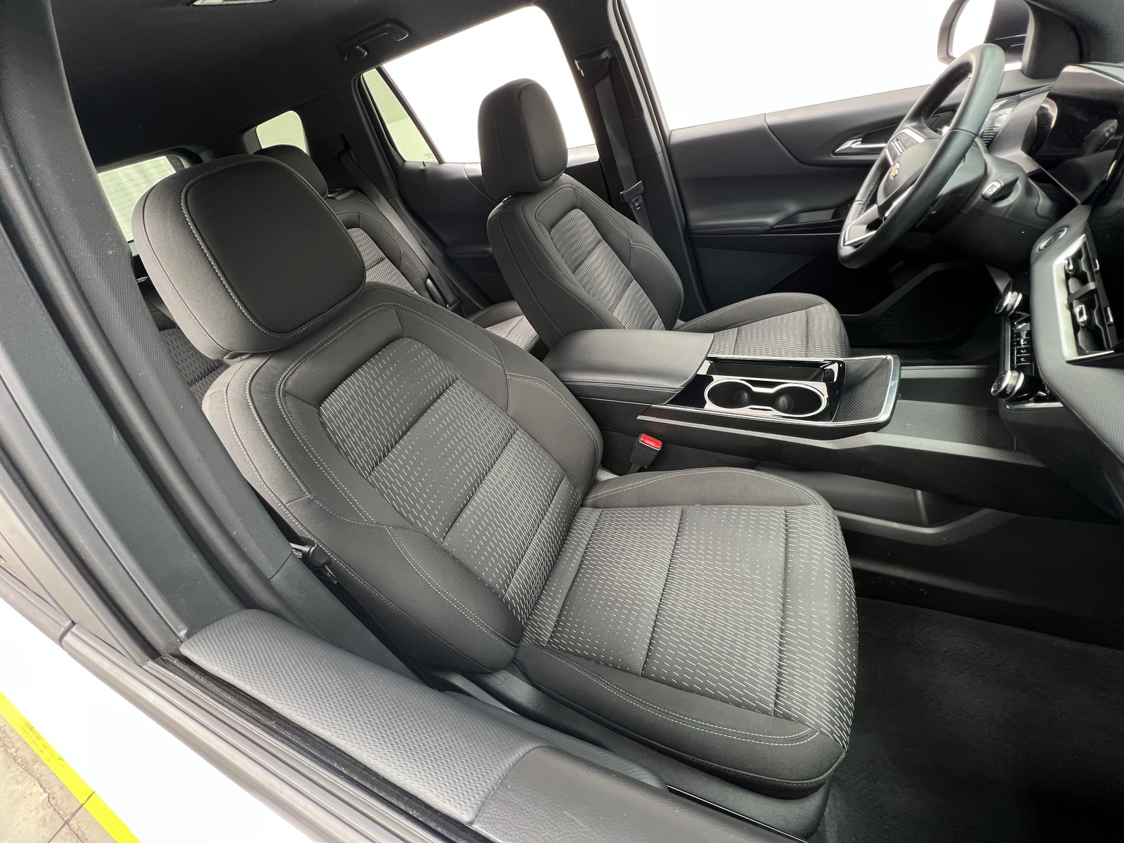 Thumbnail: 2025 Chevrolet Equinox - 2