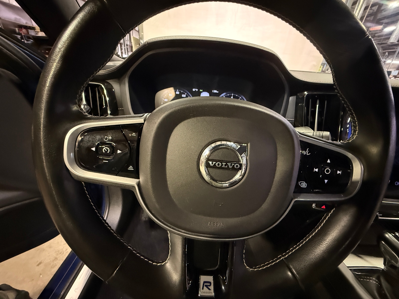 Thumbnail: 2021 Volvo S60 - 4