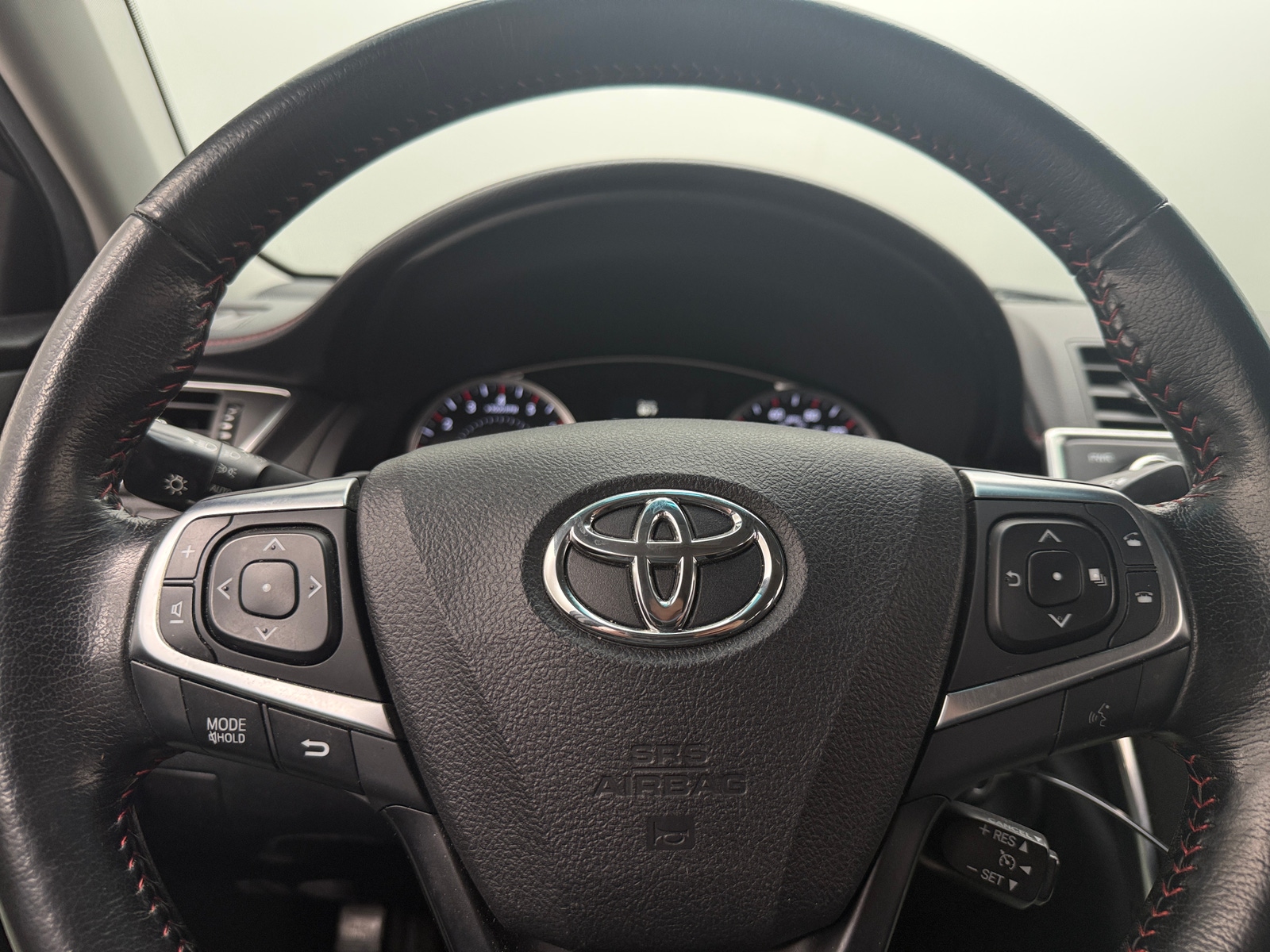 Thumbnail: 2015 Toyota Camry - 4