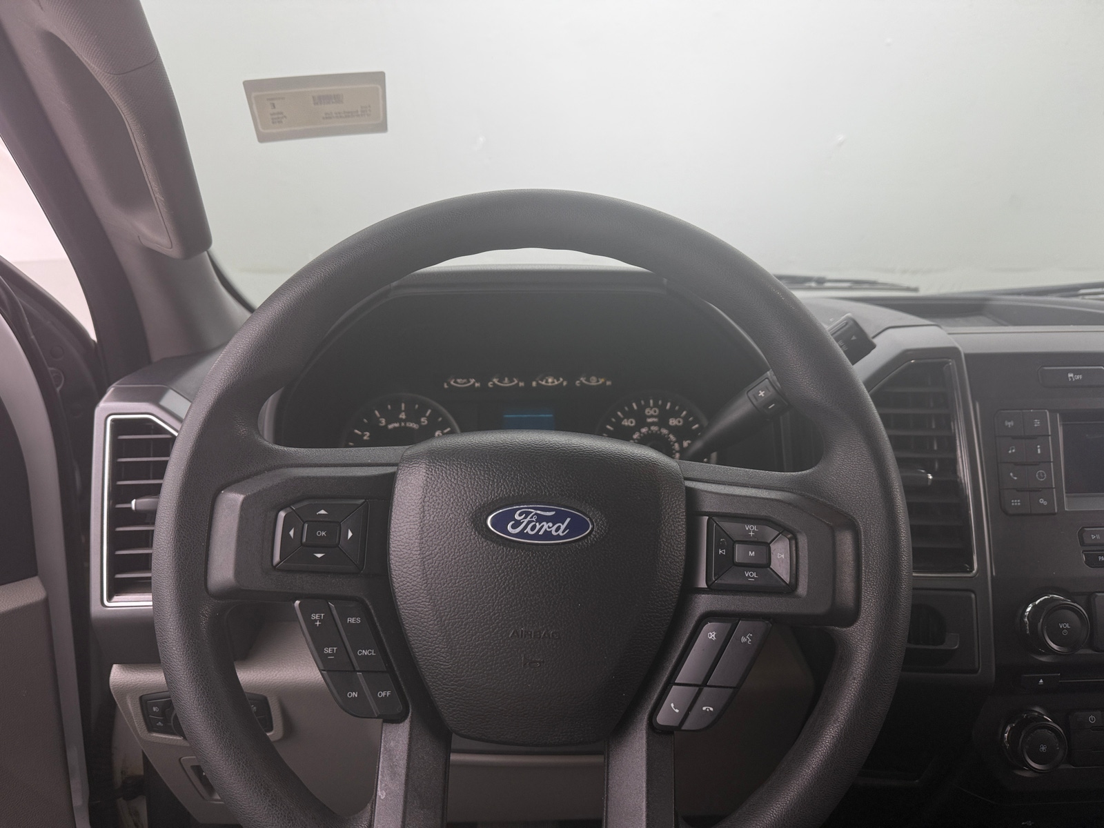 Thumbnail: 2018 Ford Econoline - 5