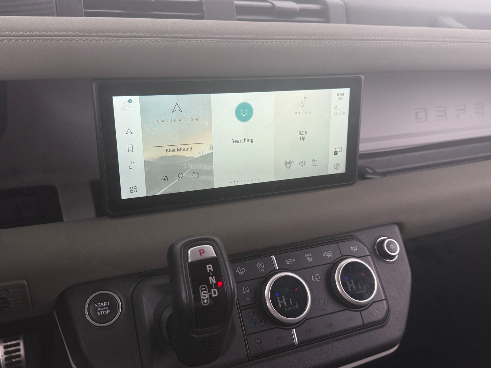 Thumbnail: 2021 Land Rover Defender - 4