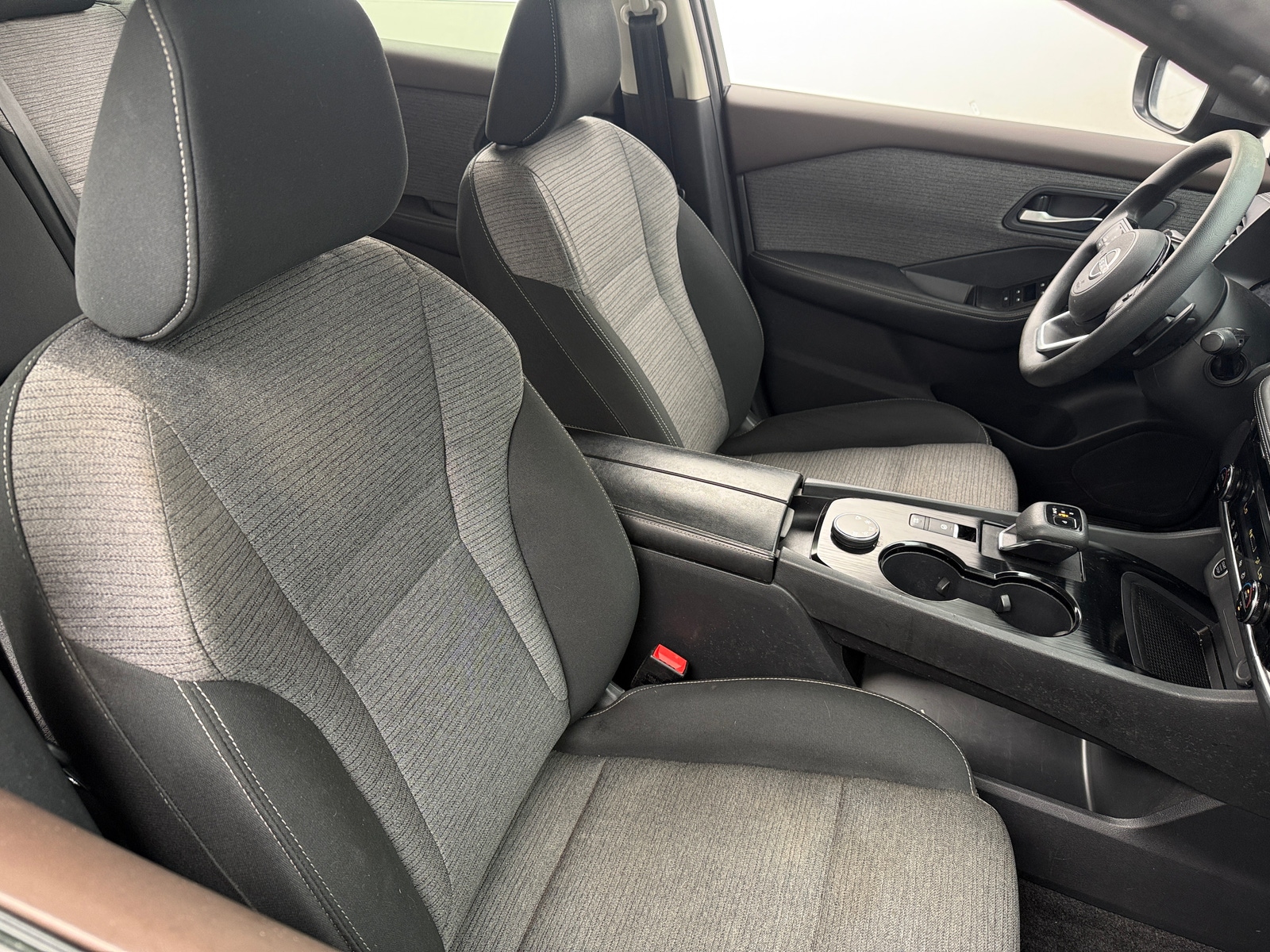 Thumbnail: 2023 Nissan Rogue - 2