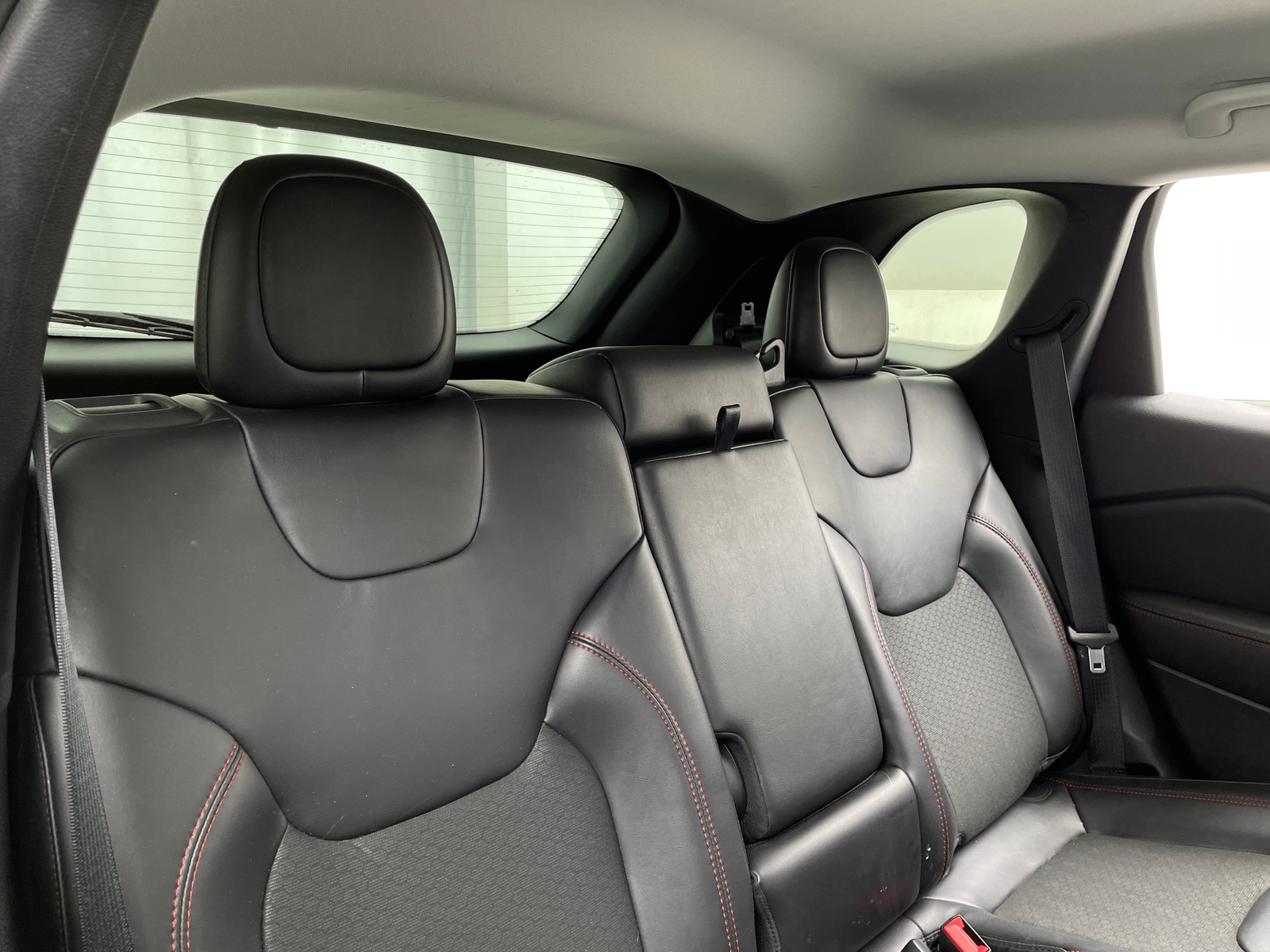 Thumbnail: 2020 Jeep Cherokee - 6