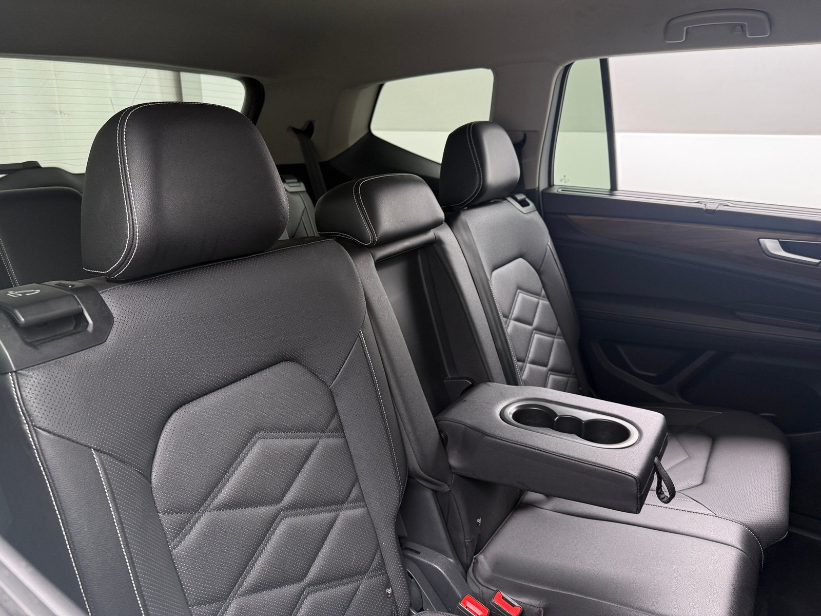 Thumbnail: 2025 Volkswagen Atlas - 5