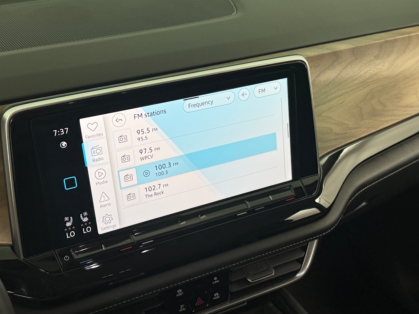 Thumbnail: 2025 Volkswagen Atlas - 3