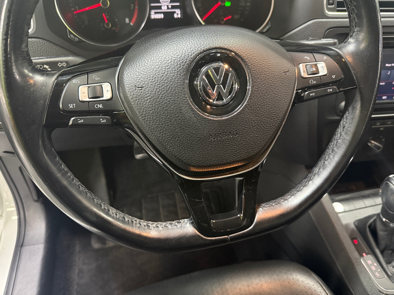 Thumbnail: 2018 Volkswagen Jetta - 4