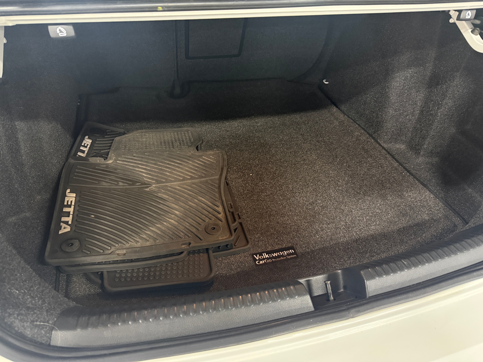 Thumbnail: 2018 Volkswagen Jetta - 6