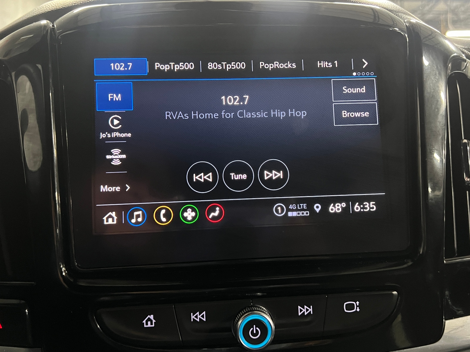 Thumbnail: 2023 Chevrolet Traverse - 4