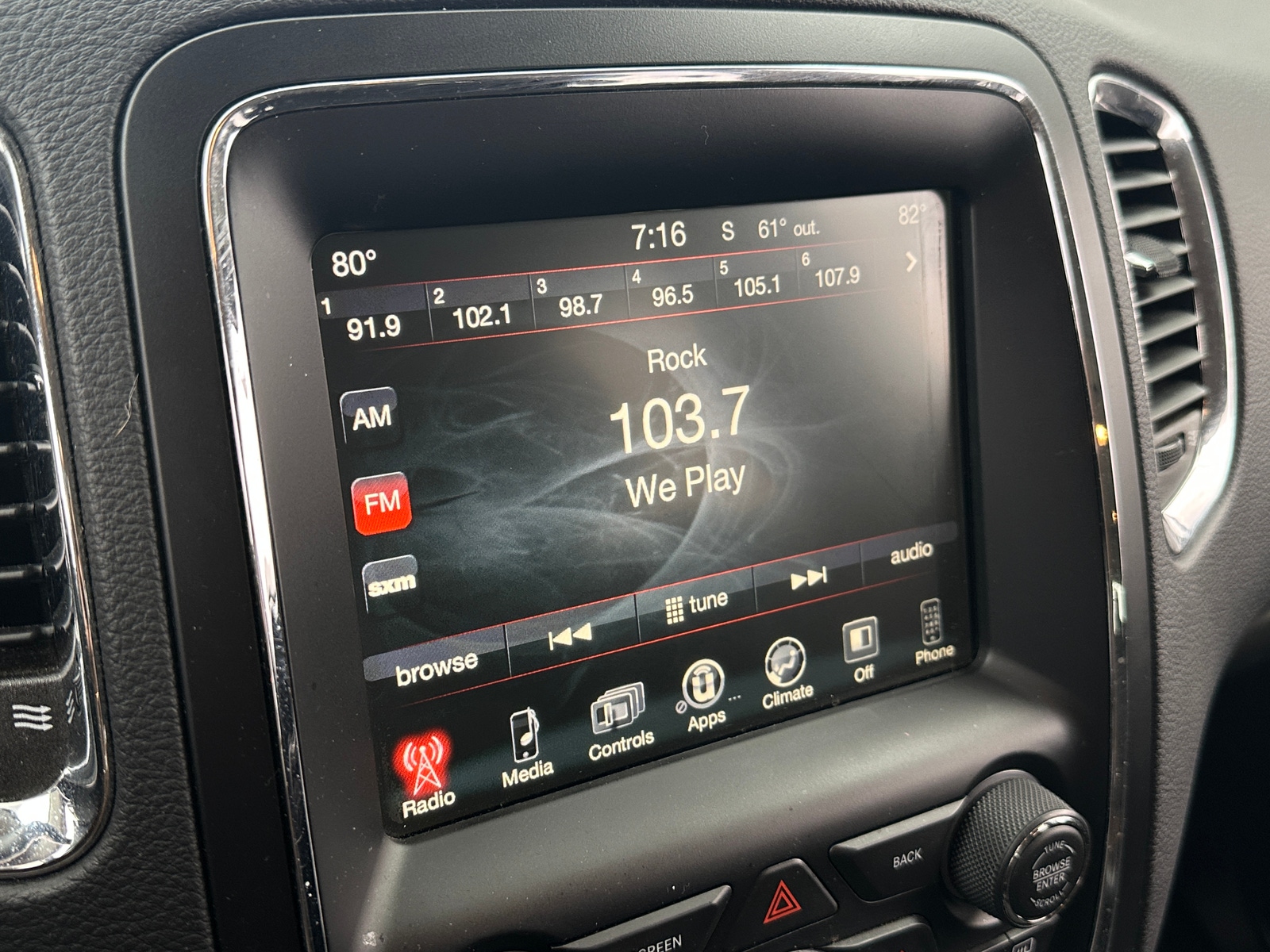 Thumbnail: 2015 Dodge Durango - 4
