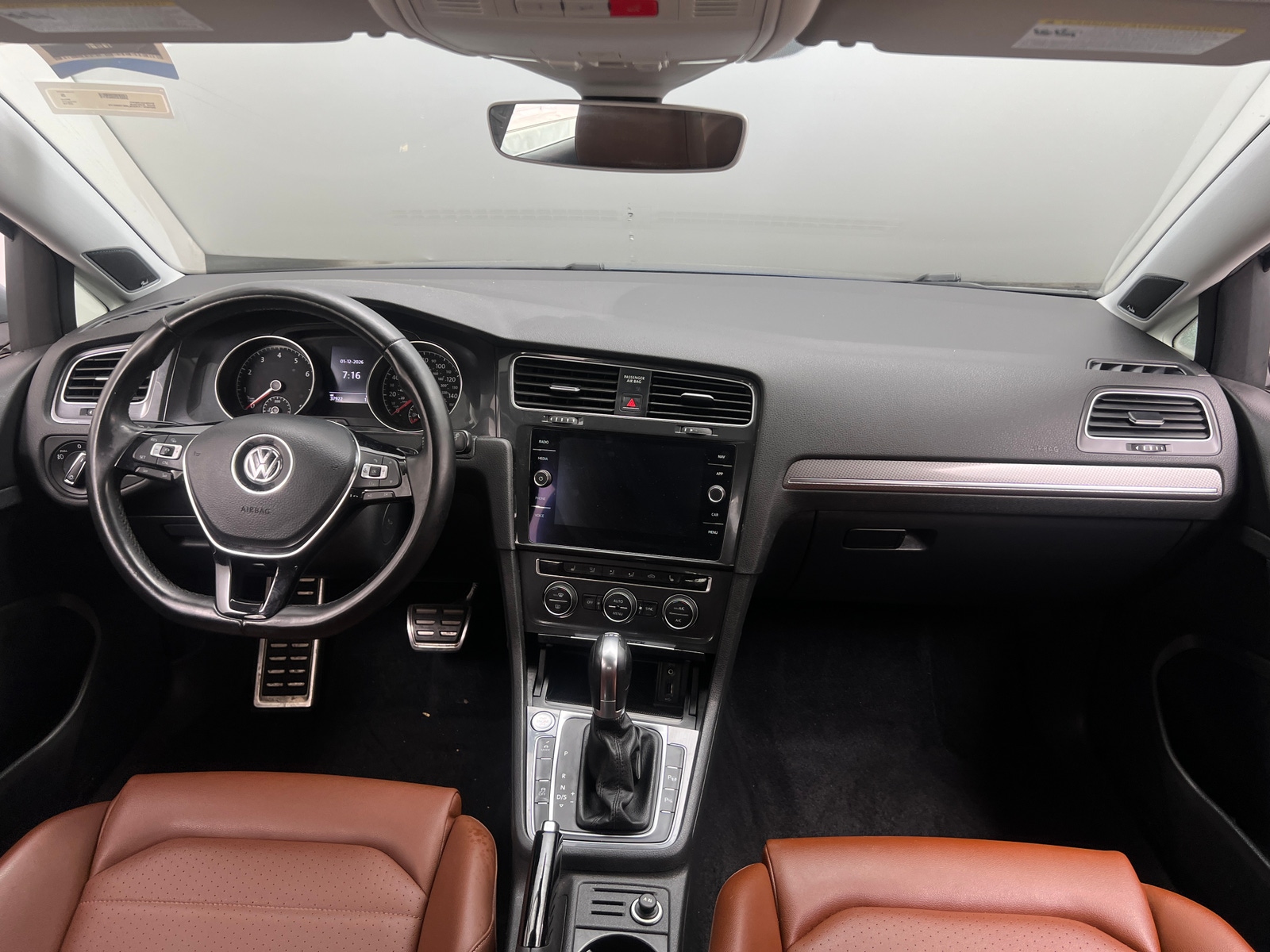 Thumbnail: 2018 Volkswagen Golf - 2