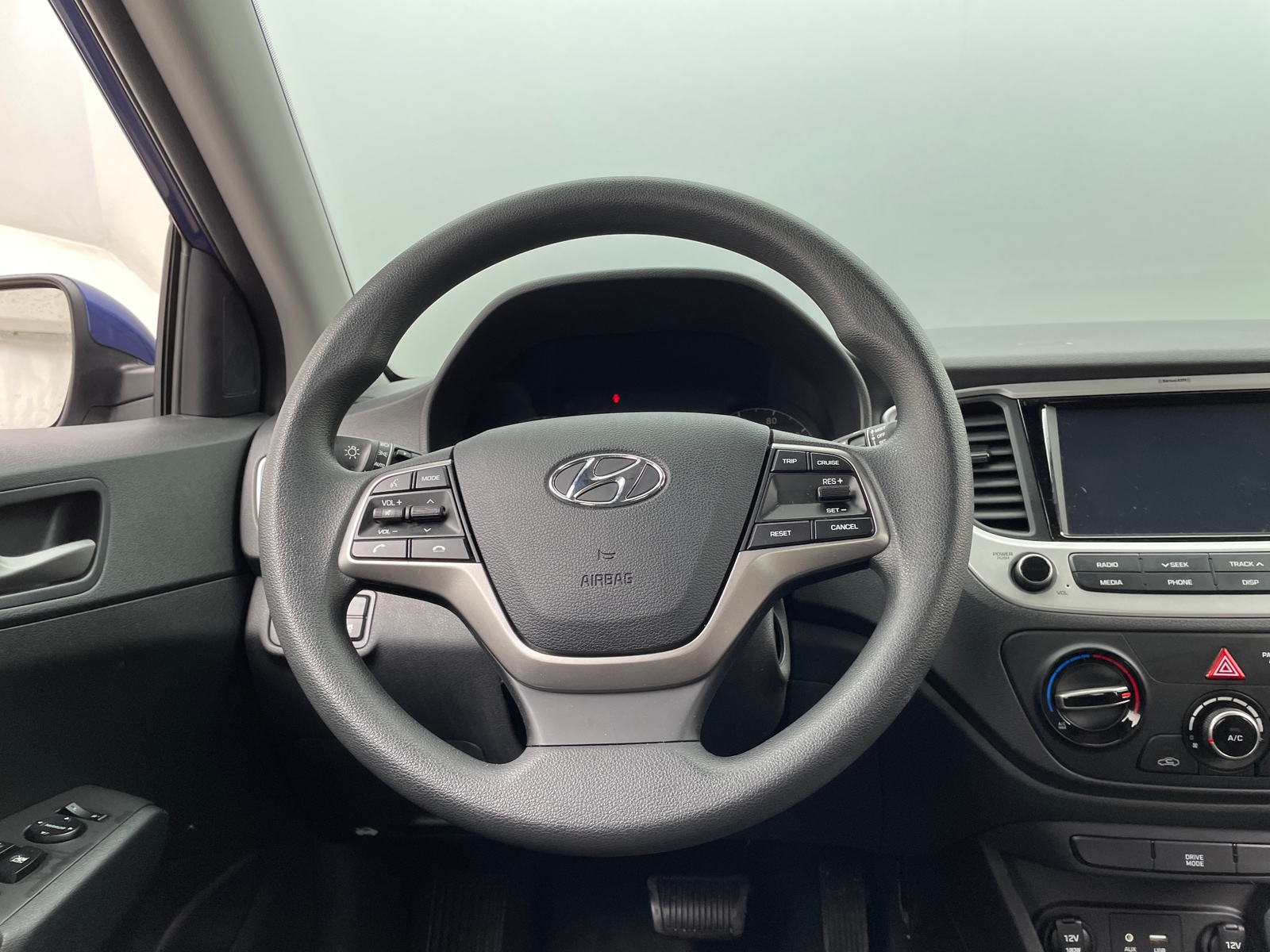 Thumbnail: 2022 Hyundai Accent - 5