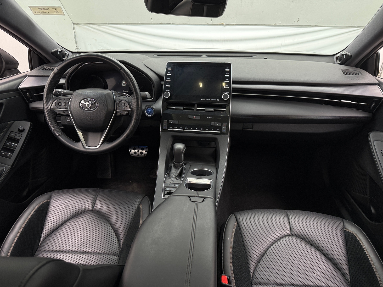 Thumbnail: 2019 Toyota Avalon - 2