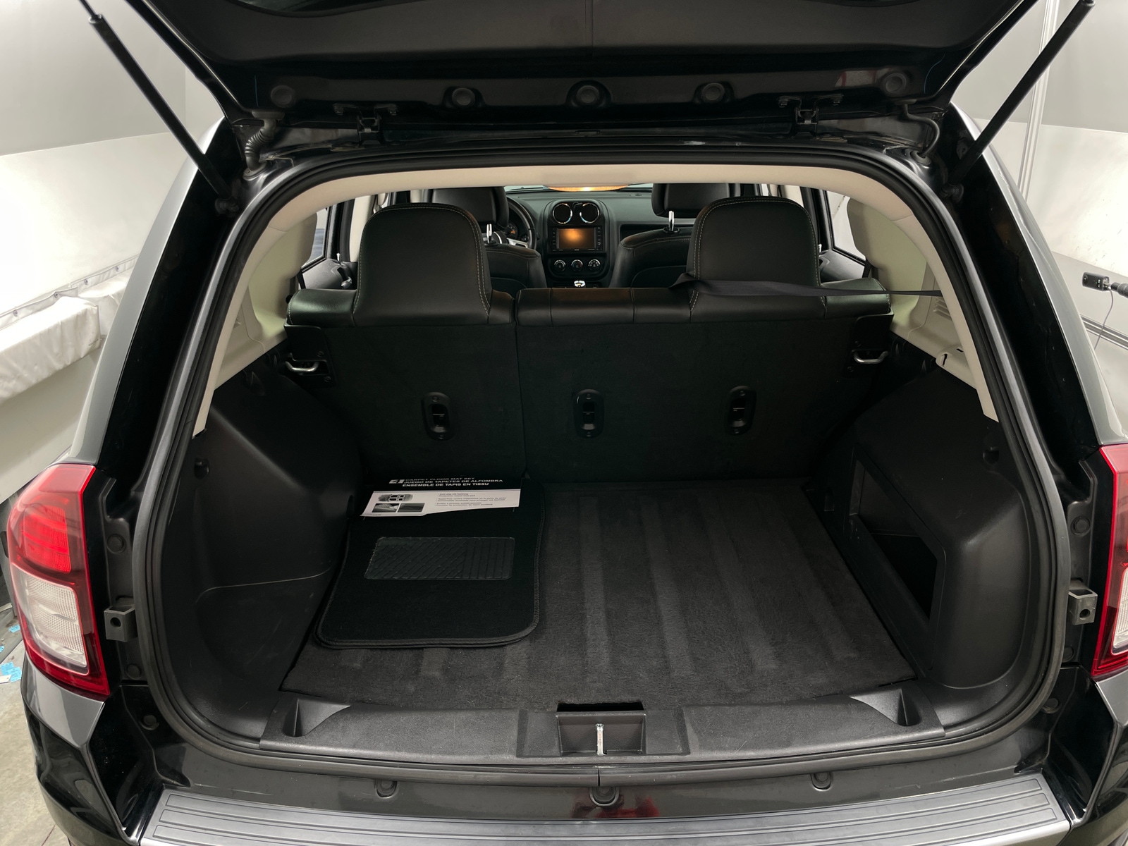 Thumbnail: 2017 Jeep Compass - 7