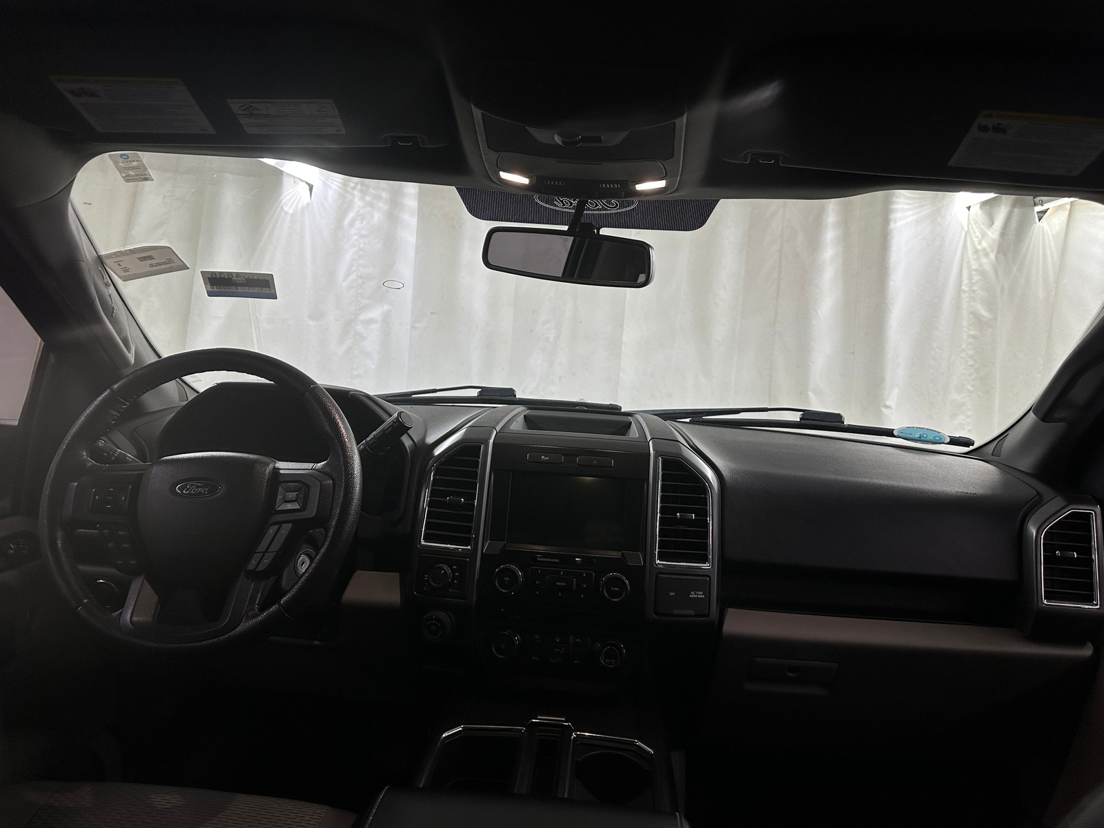 Thumbnail: 2016 Ford Econoline - 3