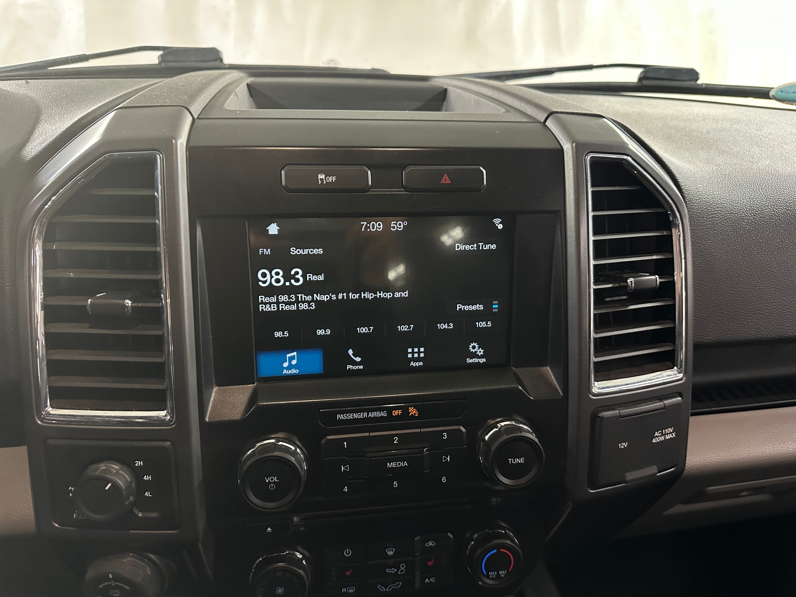 Thumbnail: 2016 Ford Econoline - 4