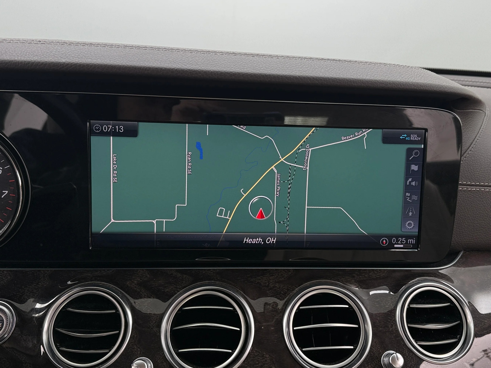 Thumbnail: 2019 Mercedes-Benz E-Class - 3