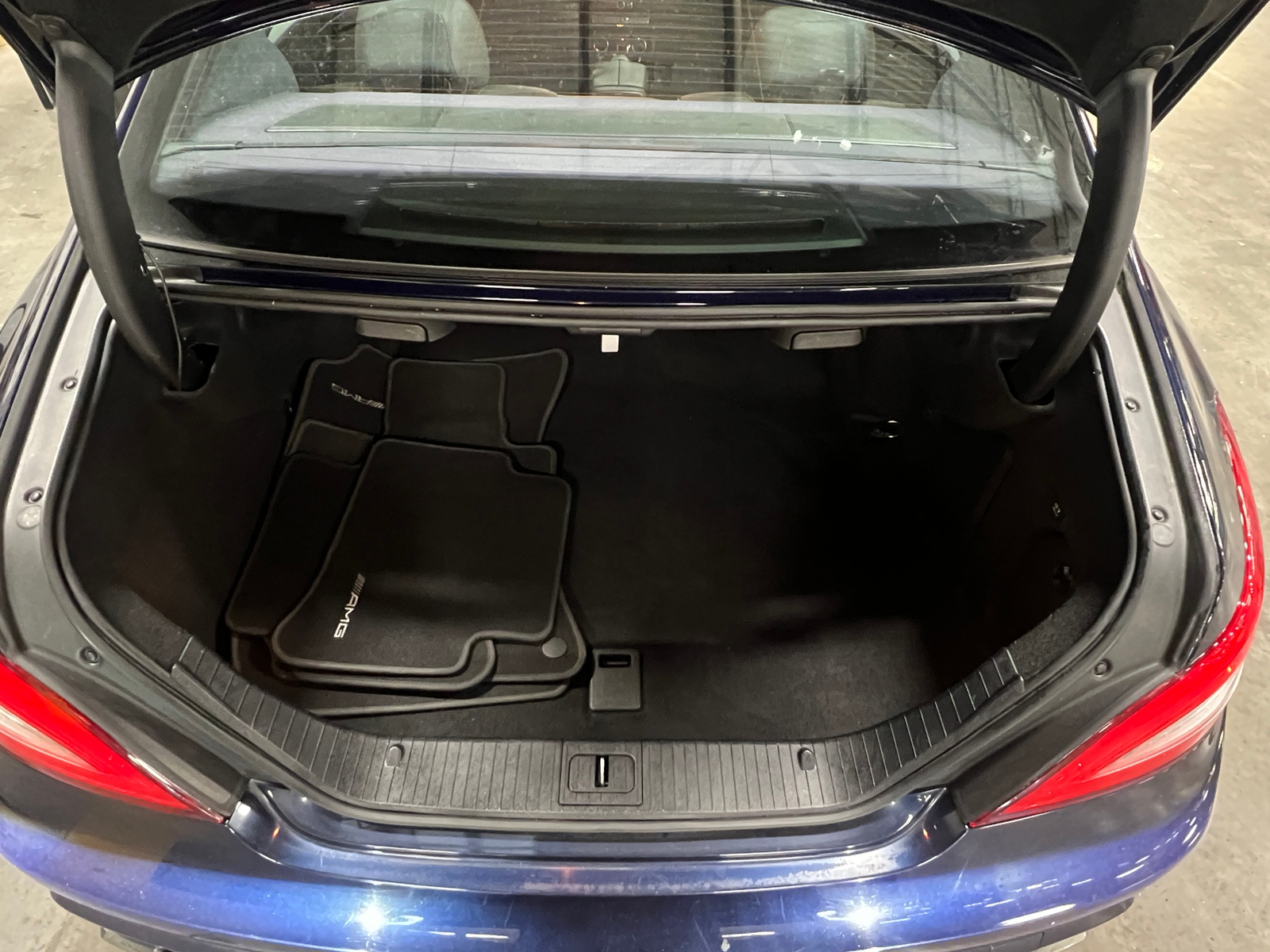 Thumbnail: 2013 Mercedes-Benz CLS - 6